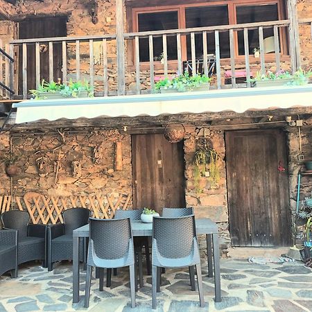 Hostal A Casa da Natália Cha de Alvares Exterior foto