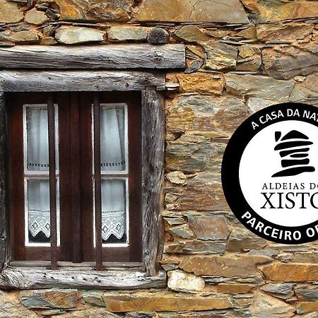 Hostal A Casa da Natália Cha de Alvares Exterior foto